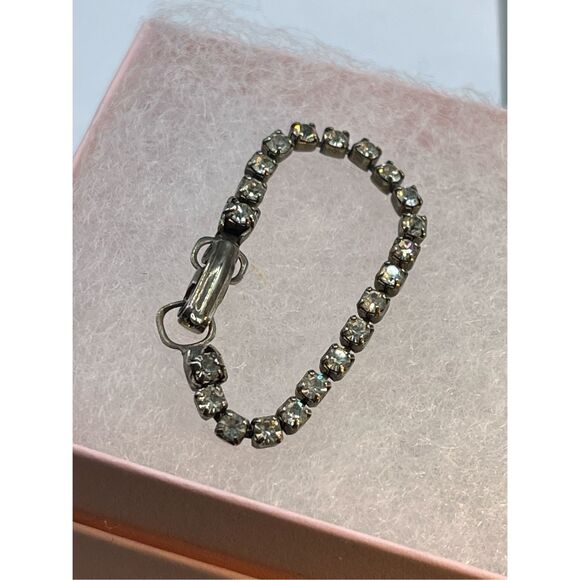 Vintage baby bracelet- mid century- rhinestone - Picture 2 of 7